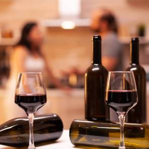celebrating-relationship-with-red-wine-kitchen-min_original